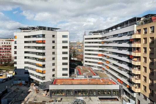 Vue aérienne de l’ensemble des Minoteries, alors que le chantier était encore en cours. 